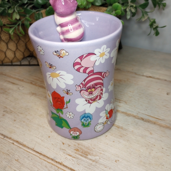 Alice in Wonderland Coffee Mug Disney Cheshire Cat Cup Mad Hatter Collectible - Picture 4 of 5